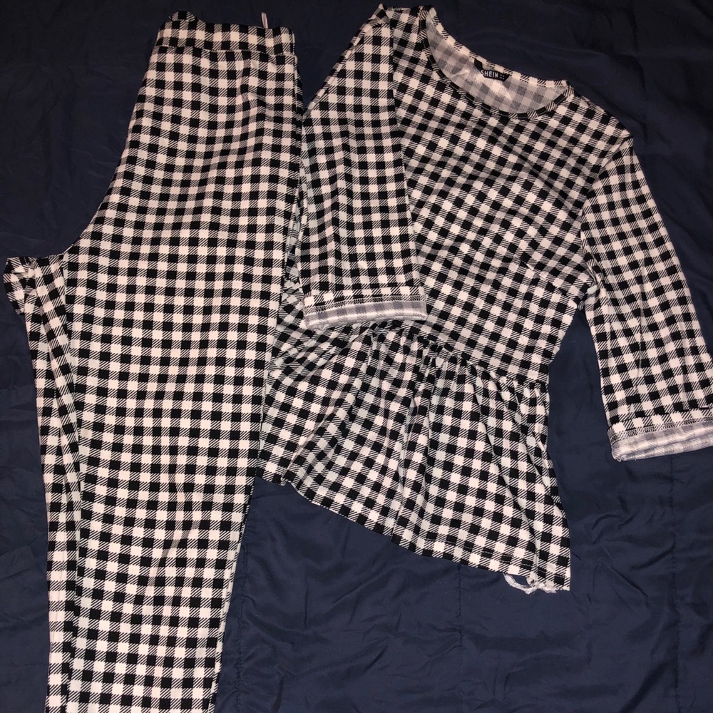 SHEIN TWO PIECE BLACK AND WHITE